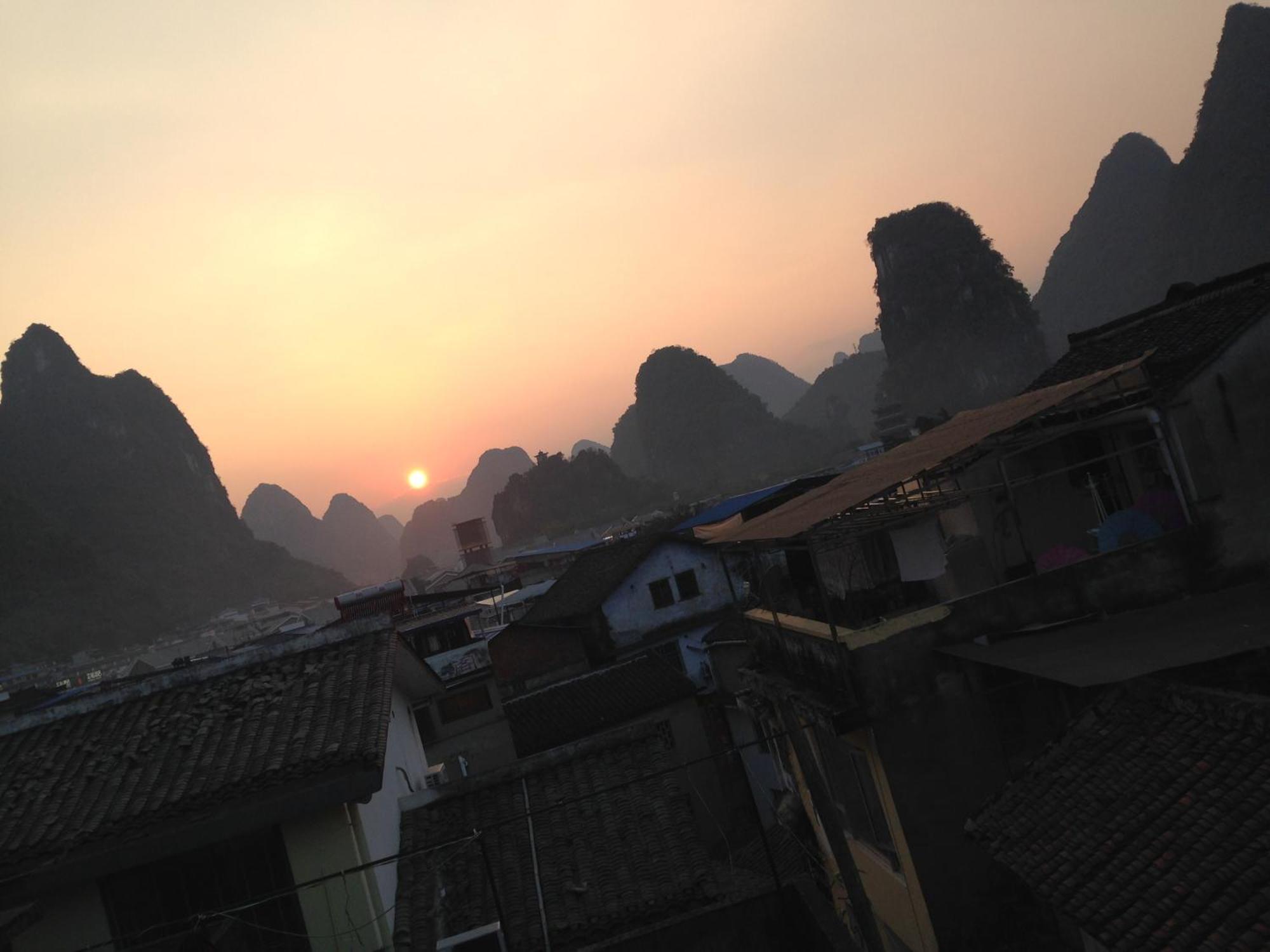Monkey Jane'S Guesthouse Yangshuo Luaran gambar